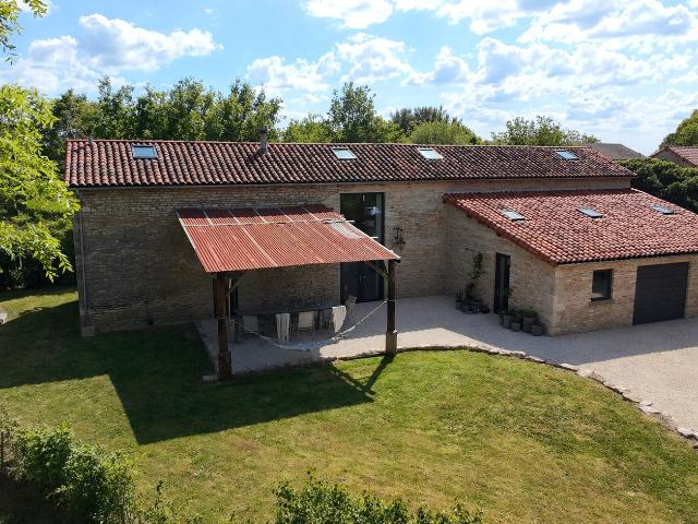 Maison vente à Montmorillon, Mauprévoir