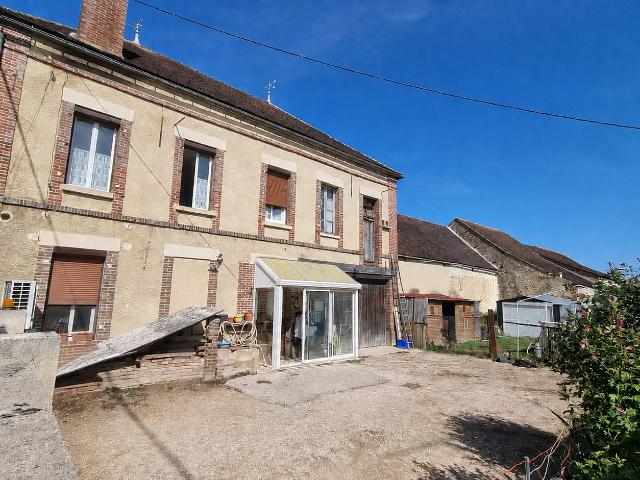 Maison vente à Vergigny, Chéu