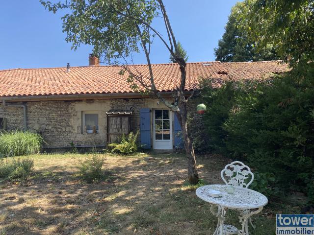 Maison vente à Loume, Benest