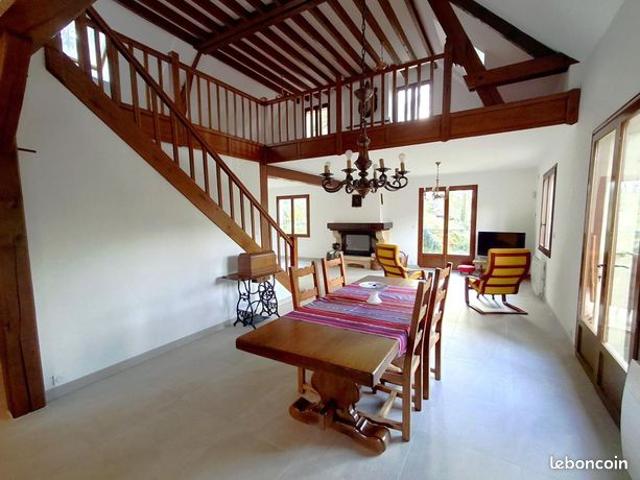 Maison vente à Fontainebleau, Poligny