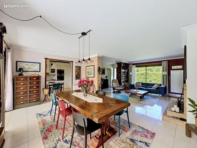 Maison vente à Versailles, Guyancourt