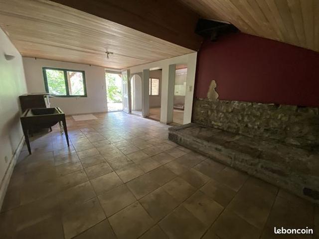 Maison vente à Lons-le-Saunier, La Marre