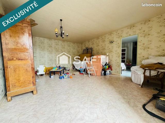 Maison vente à Parthenay, Deux-Sèvres