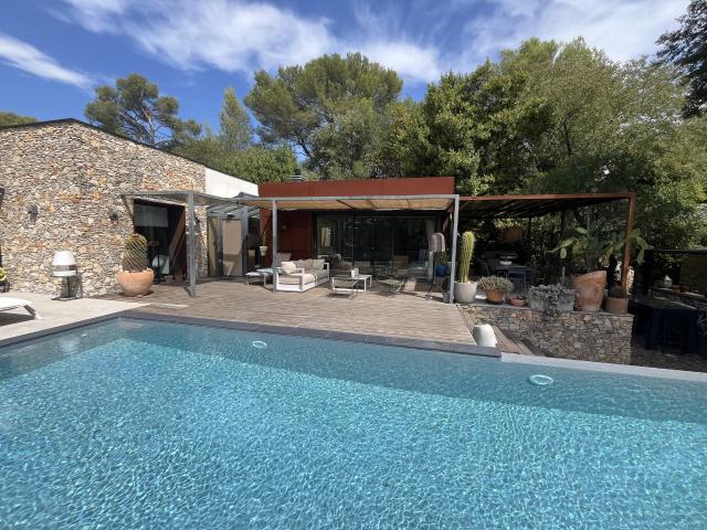 Maison vente à L'Eau Bouillie, Nîmes