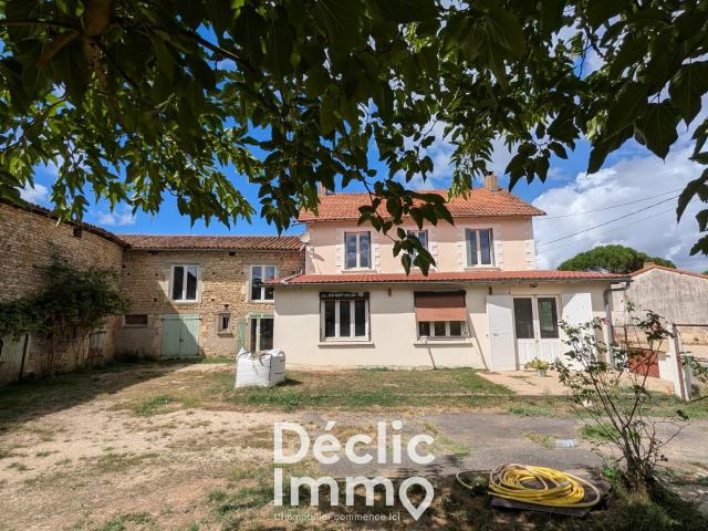 Maison vente à Montmorillon, Voulême