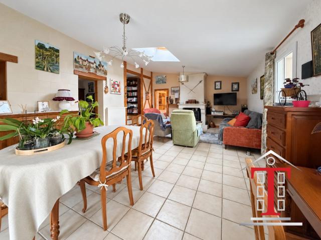 Maison vente à Beaufort-en-Anjou, Maine-et-Loire