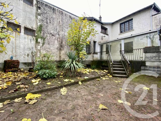 Maison vente à Rochechouart, Saint-junien