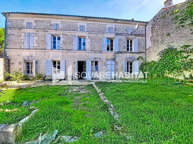 Maison vente à Saint-Jean-d'Angély, Les Eglises-d'argenteuil
