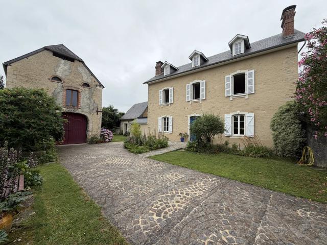 Maison vente à Pau, Lagos
