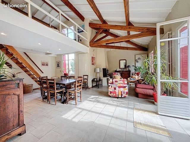 Maison vente à Villeneuve-lès-Avignon, Gard