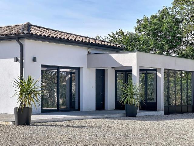 Maison vente à Arles, Cabannes
