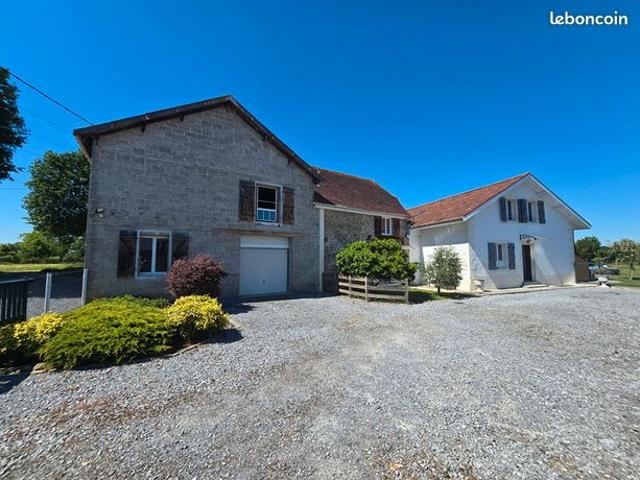 Maison vente à Confolens, Mazerolles