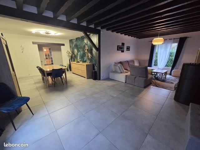 Maison vente à Montargis, Ferrières-en-gâtinais