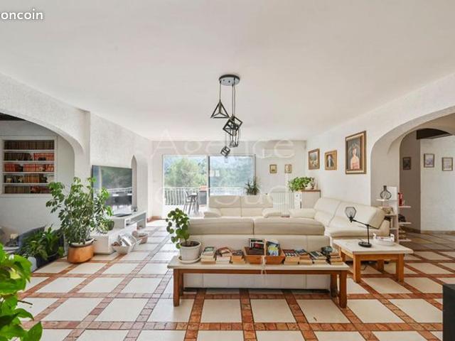 Maison vente à Marseille, La Destrousse