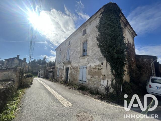 Maison vente à Angoulême, La Couronne