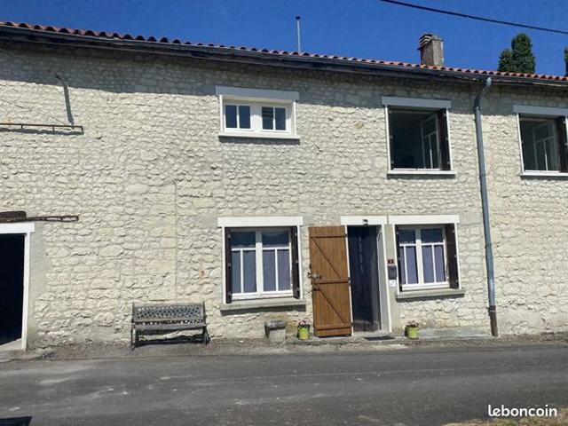 Maison vente à Angoulême, Salles-lavalette