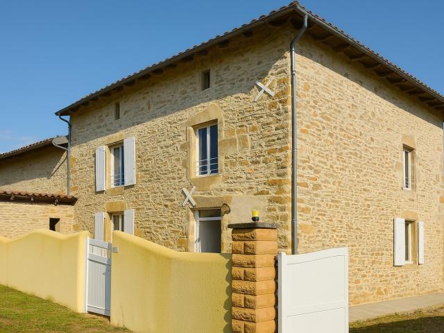 Maison vente à Confolens, Nieuil