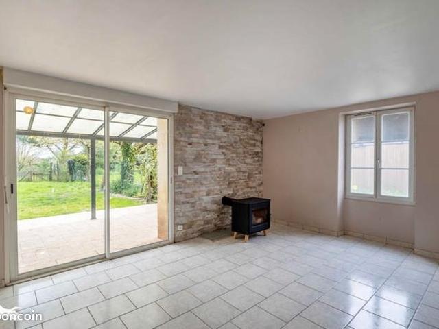 Maison vente à Confolens, Fouqueure