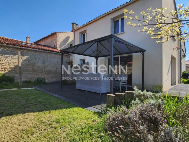 Maison vente à Fontenay-le-Comte, Saint-pierre-le-vieux