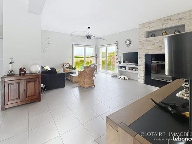 Maison vente à Compiègne, Lachelle