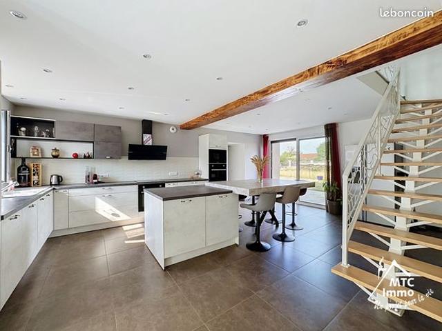 Maison vente à La Tour-du-Pin, Chamagnieu