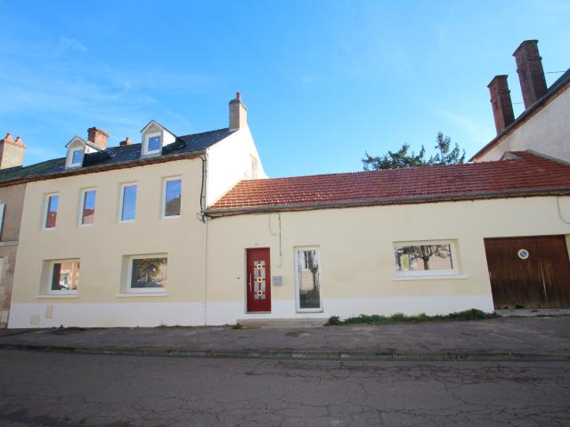 Maison vente à Nevers, Lucenay-lès-aix