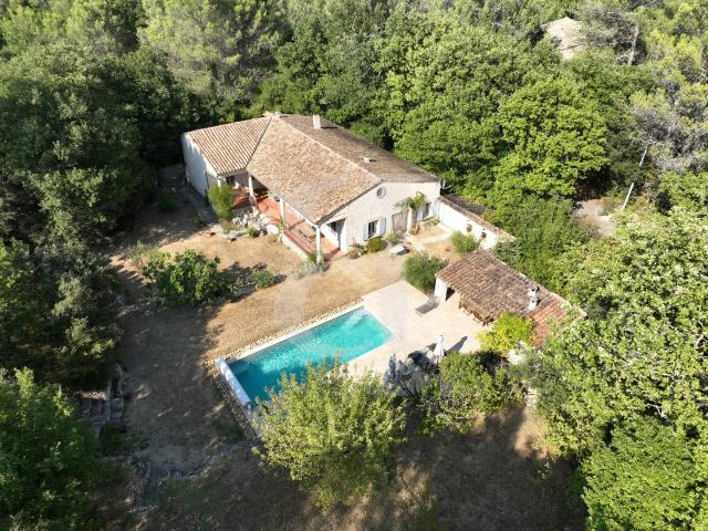 Maison vente à Apt, Ménerbes