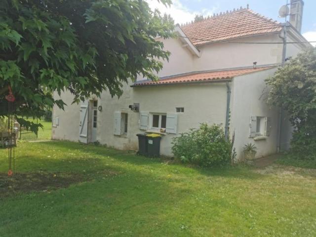 Maison vente à Rochefort, Le Gua