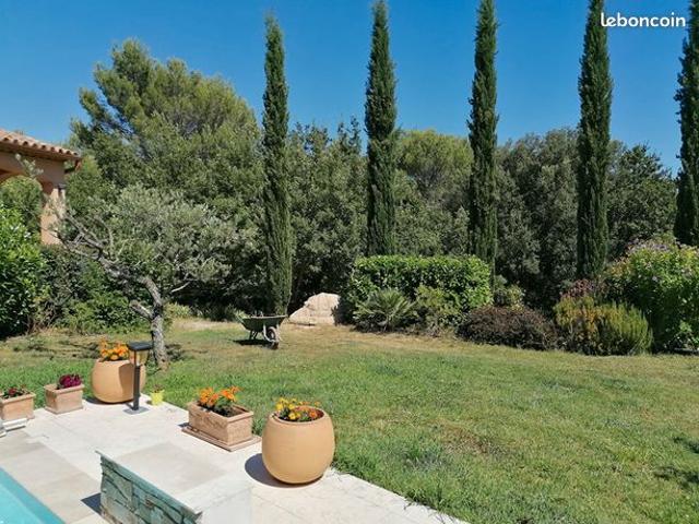 Maison vente à Aix-en-Provence, Châteauneuf-le-rouge