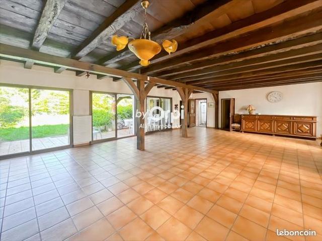 Maison vente à Montluçon, Vallon-en-sully