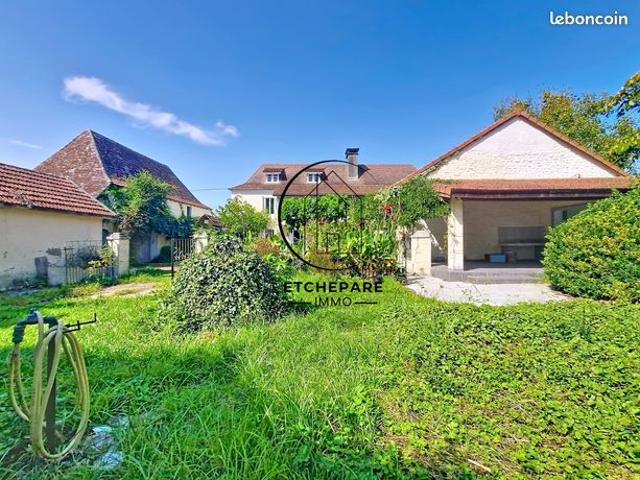 Maison vente à Oloron-Sainte-Marie, Sauveterre-de-béarn