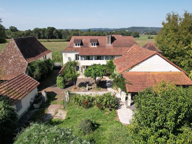 Maison vente à Oloron-Sainte-Marie, Montfort