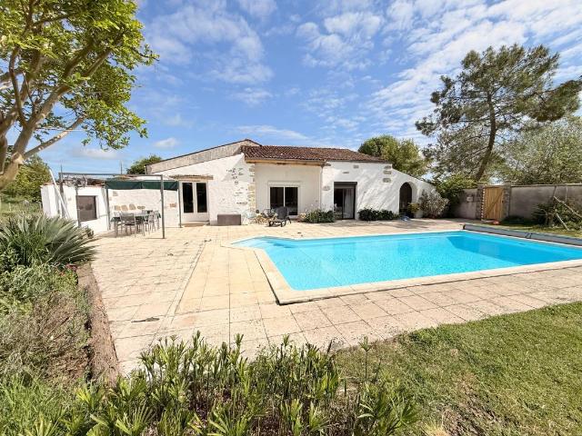 Maison vente à La Pannerée, Genouillé