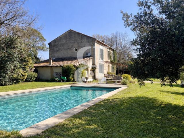 Maison vente à Arles, La Salle Les Alpes
