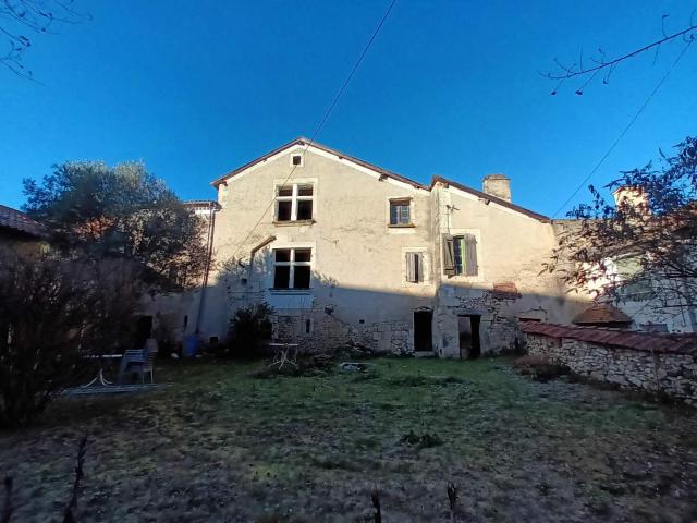 Maison vente à Périgueux, Château-l'evêque