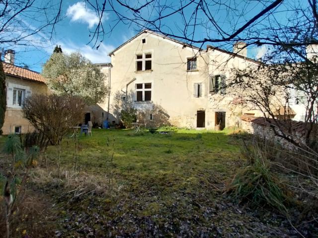 Maison vente à Périgueux, Château-l'evêque