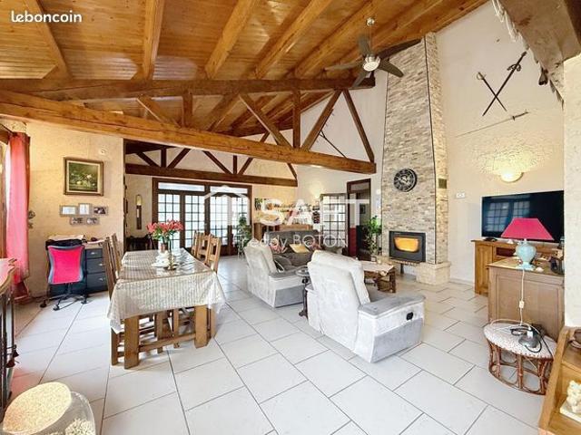 Maison vente à Fontenay-le-Comte, Puy-de-serre