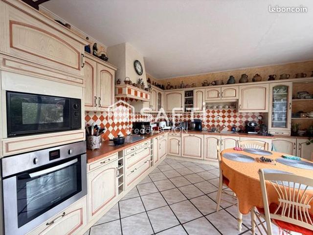 Maison vente à Fontenay-le-Comte, Puy-de-serre