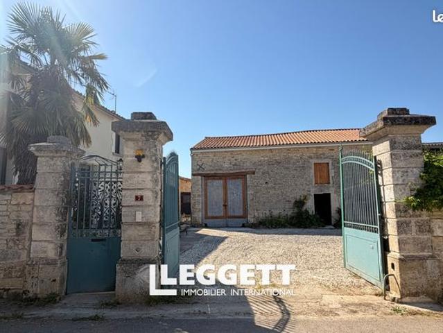 Maison vente à Confolens, Besse