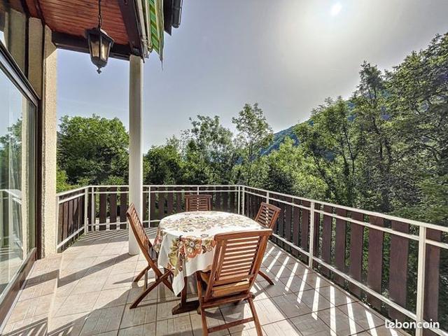 Maison vente à Grenoble, Engins
