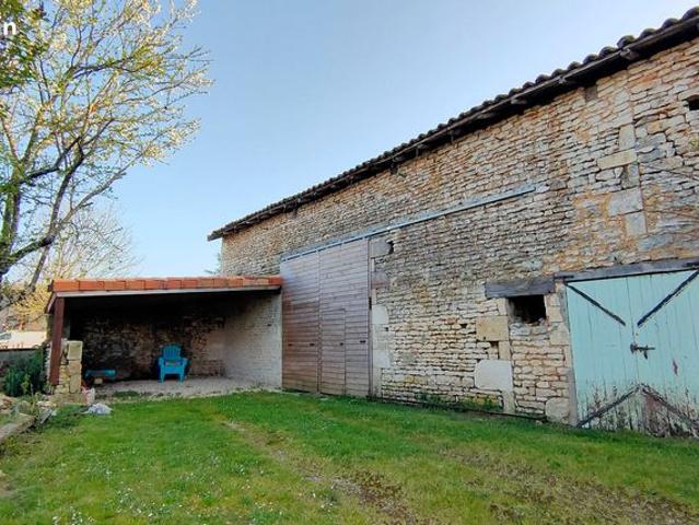 Maison vente à Montmorillon, Voulême