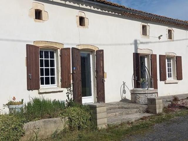 Maison vente à Jonzac, Saint-bonnet-sur-gironde