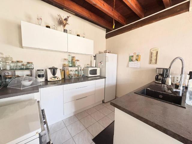 Maison vente à Saint-Jean-d'Angély, Chantemerle-sur-la-soie