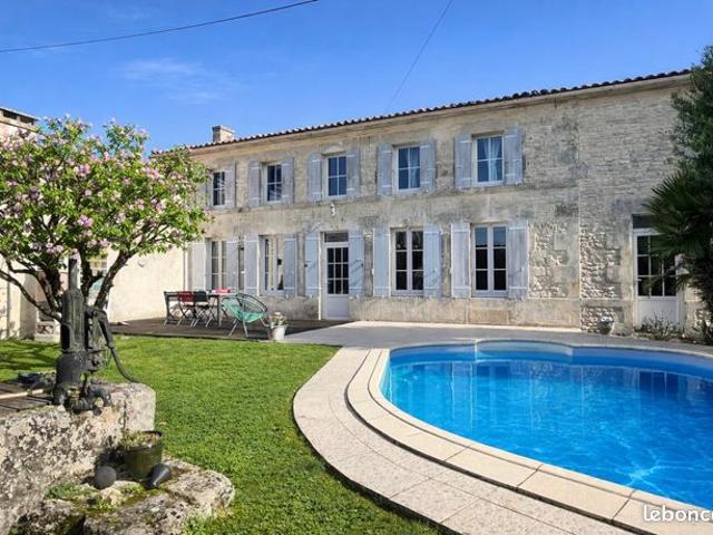 Maison vente à Saintes, Le Chay