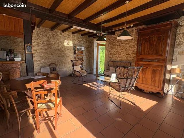 Maison vente à Saint-Jean-d'Angély, Saint-hilaire-de-villefranche