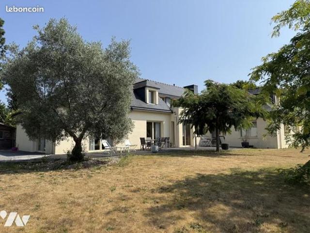 Maison vente à Guingamp, Bretagne