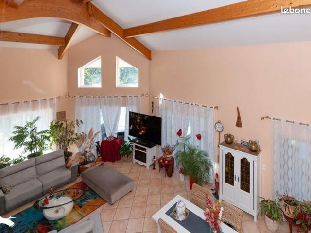 Maison vente à Lesparre-Médoc, Cussac-fort-médoc
