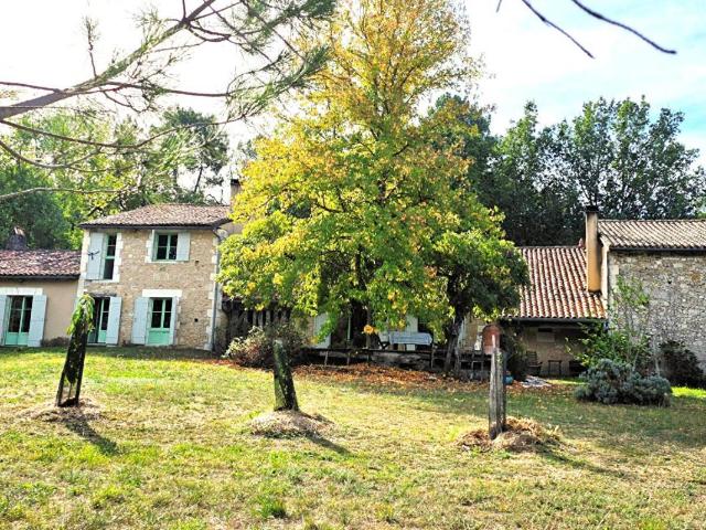 Maison vente à La Chapelle, Saint-Étienne-de-Puycorbier