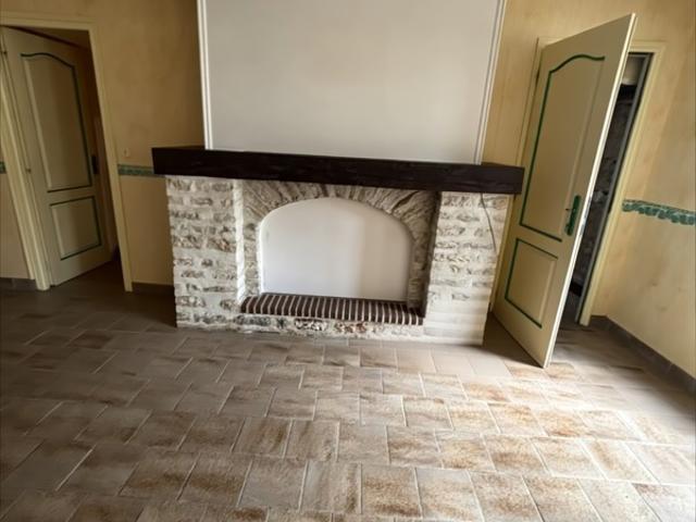 Maison vente à Confolens, Xambes