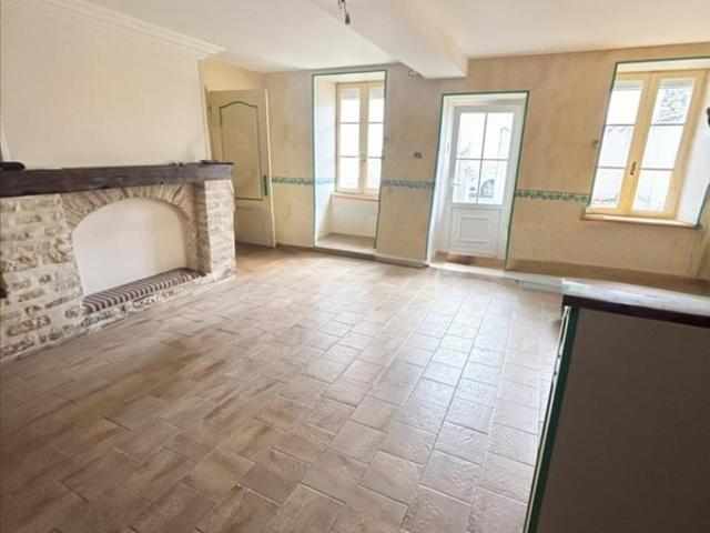 Maison vente à Confolens, Xambes